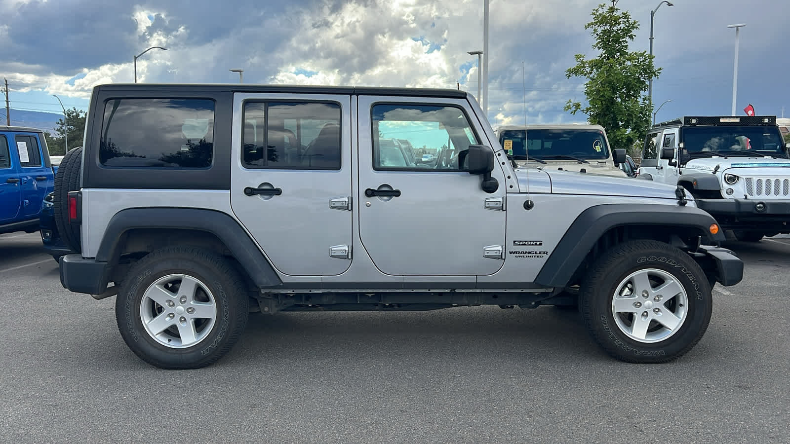 Thumbnail: 2015 Jeep Wrangler - 4
