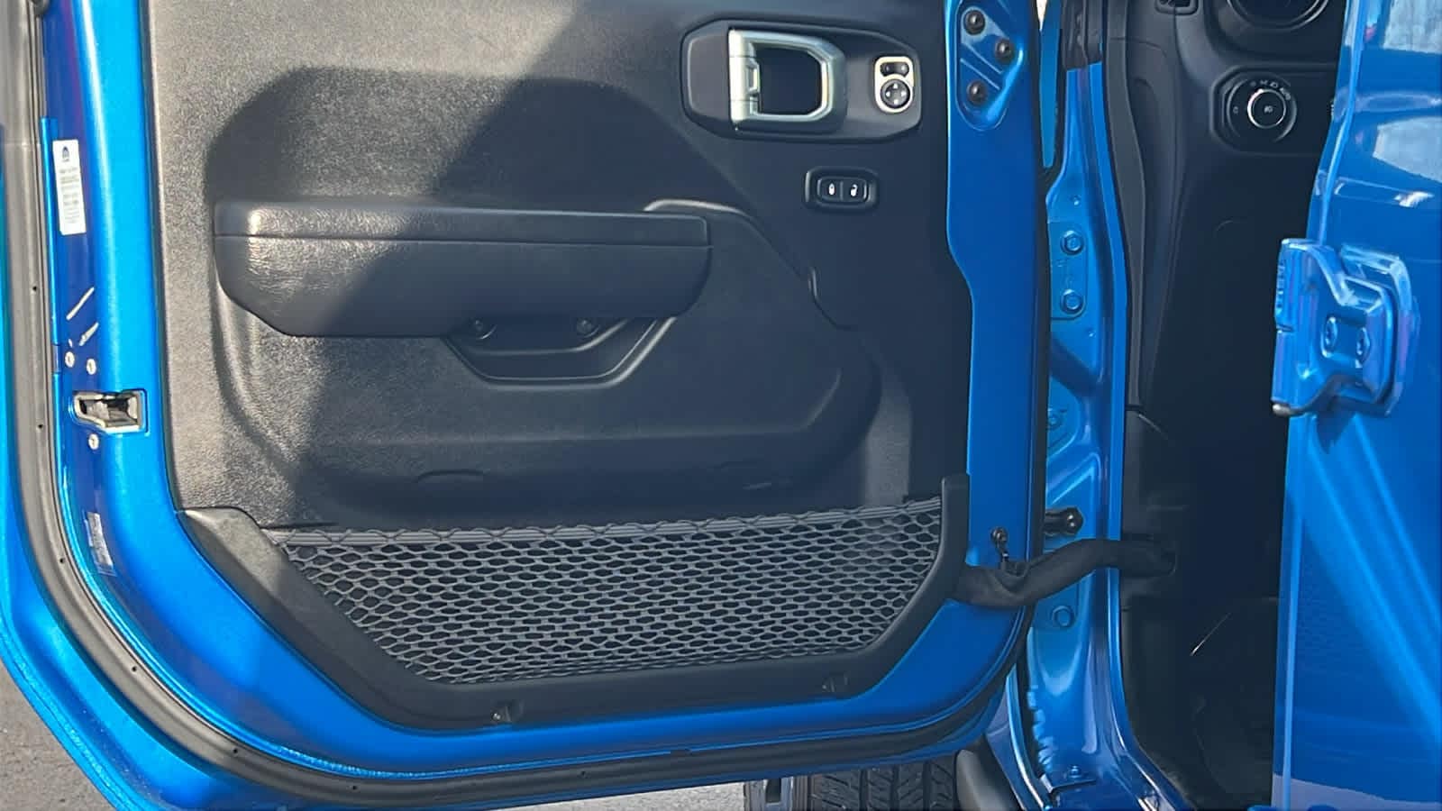 Thumbnail: 2023 Jeep Wrangler - 23