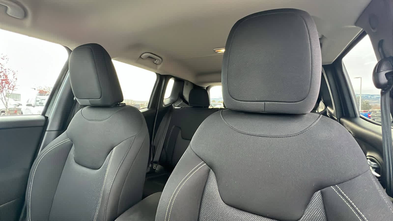 Thumbnail: 2021 Jeep Renegade - 11