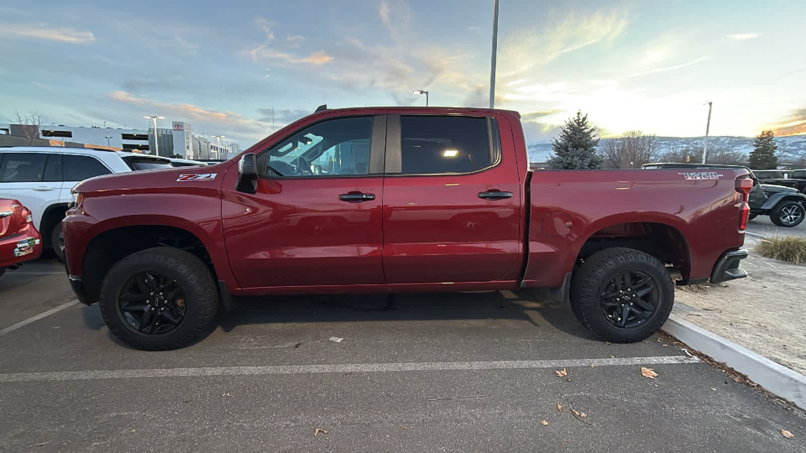 Thumbnail: 2020 Chevrolet Silverado 1500 - 5