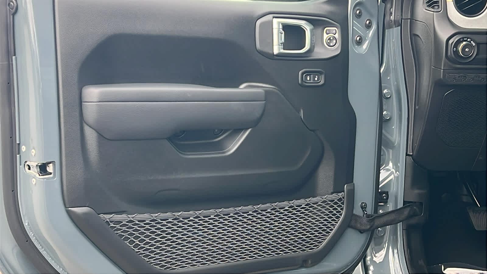 Thumbnail: 2026 Jeep Wrangler - 23