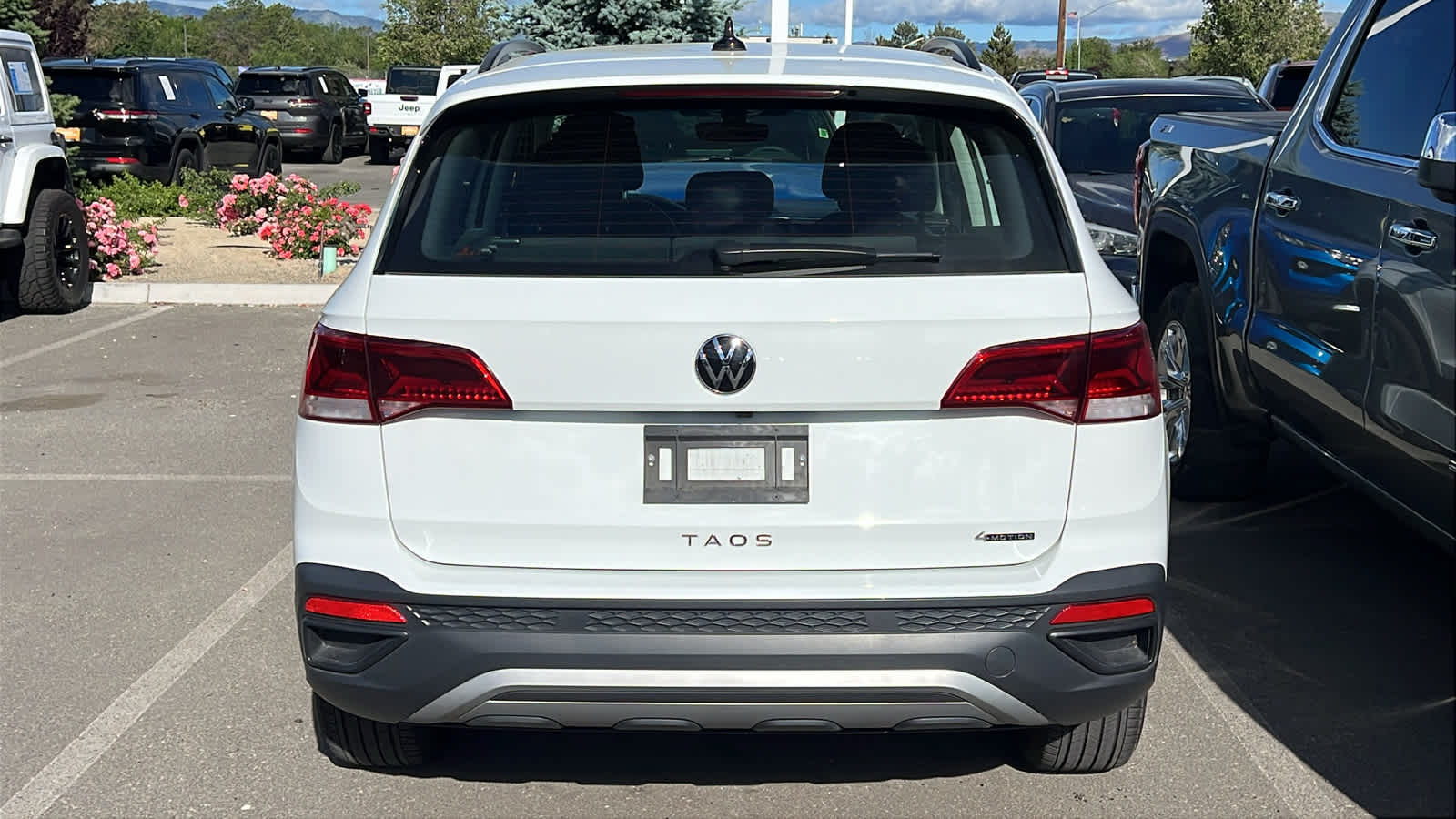 Thumbnail: 2024 Volkswagen Taos - 6