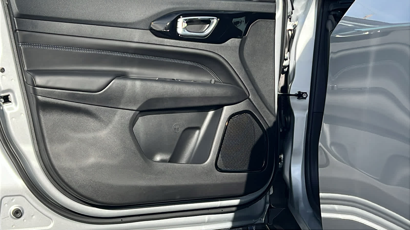 Thumbnail: 2026 Jeep Compass - 23