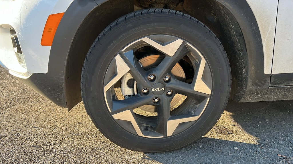 Used 2024 Kia Seltos EX SUV