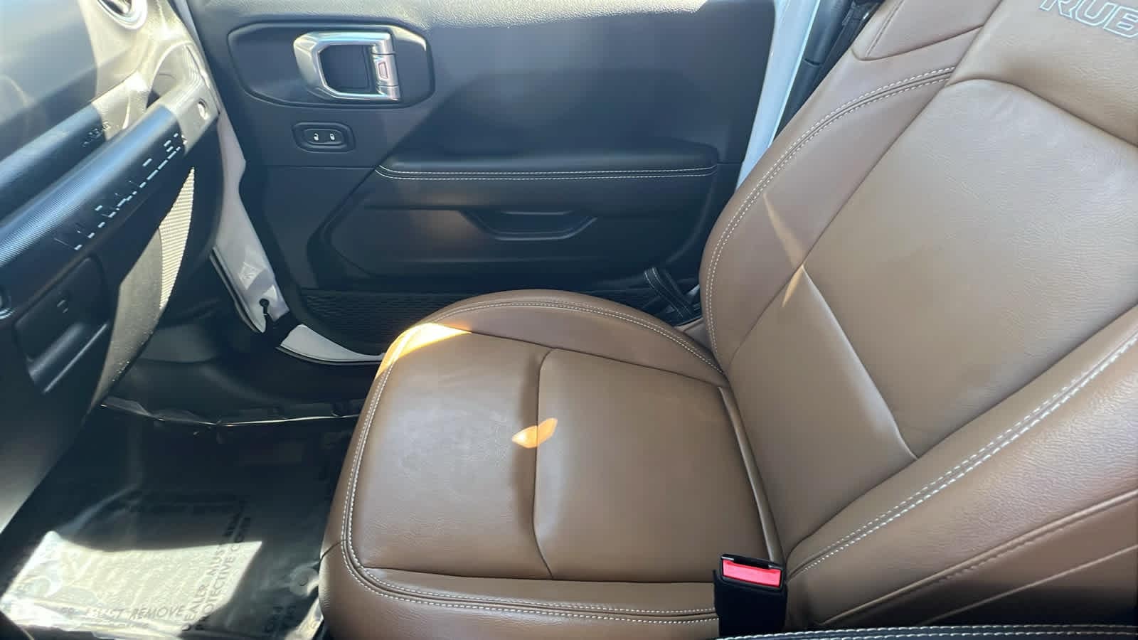 Thumbnail: 2021 Jeep Wrangler - 12