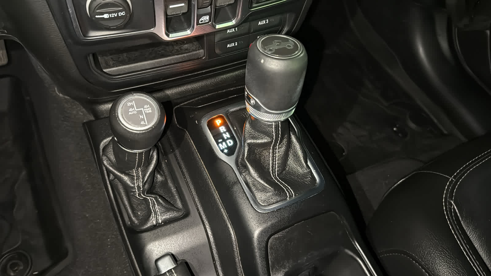 Thumbnail: 2019 Jeep Wrangler - 13