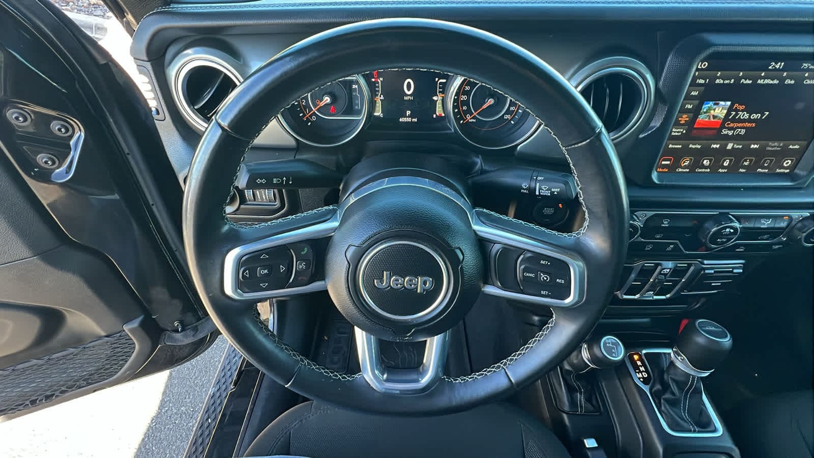 Thumbnail: 2022 Jeep Gladiator - 18