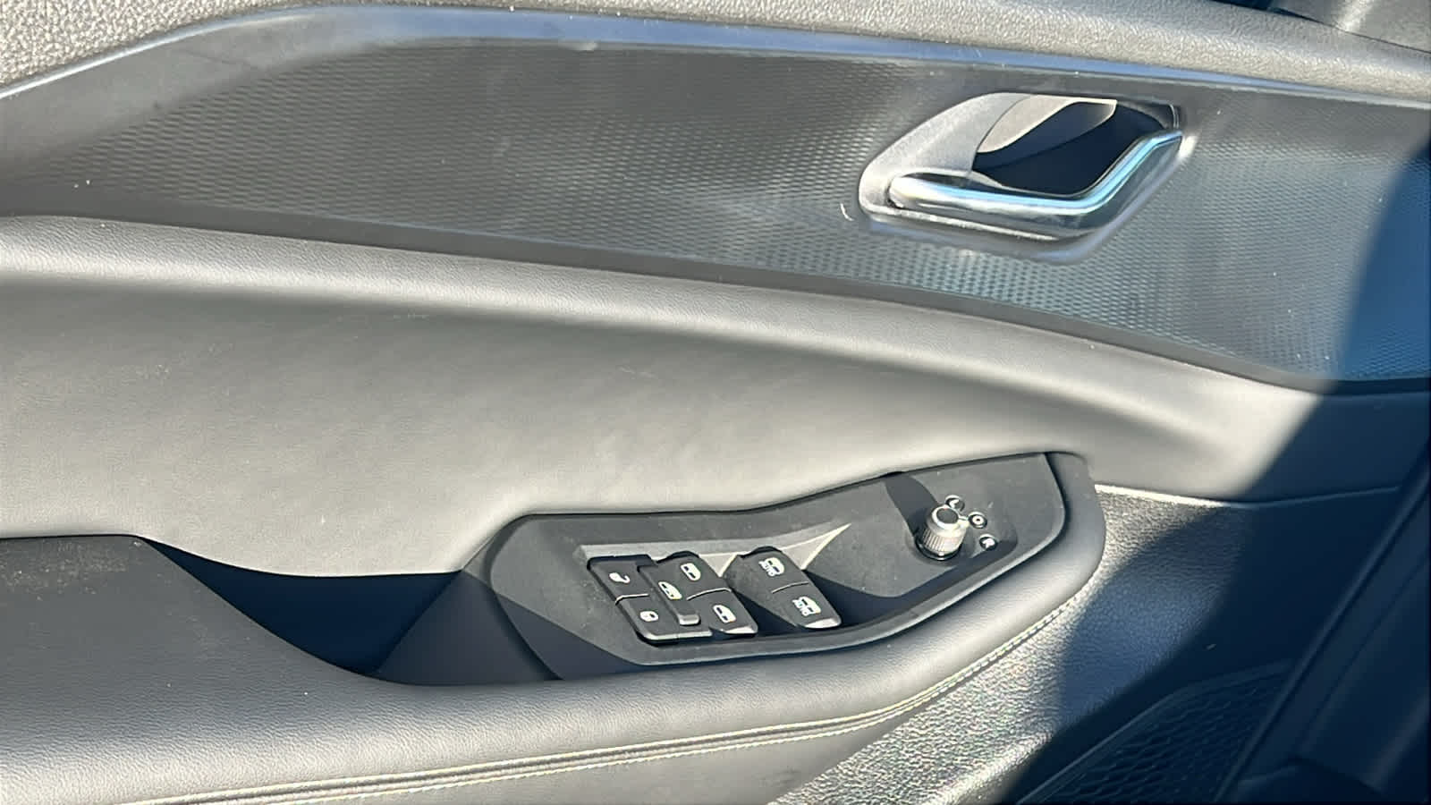 Thumbnail: 2025 Jeep Grand Cherokee L - 22