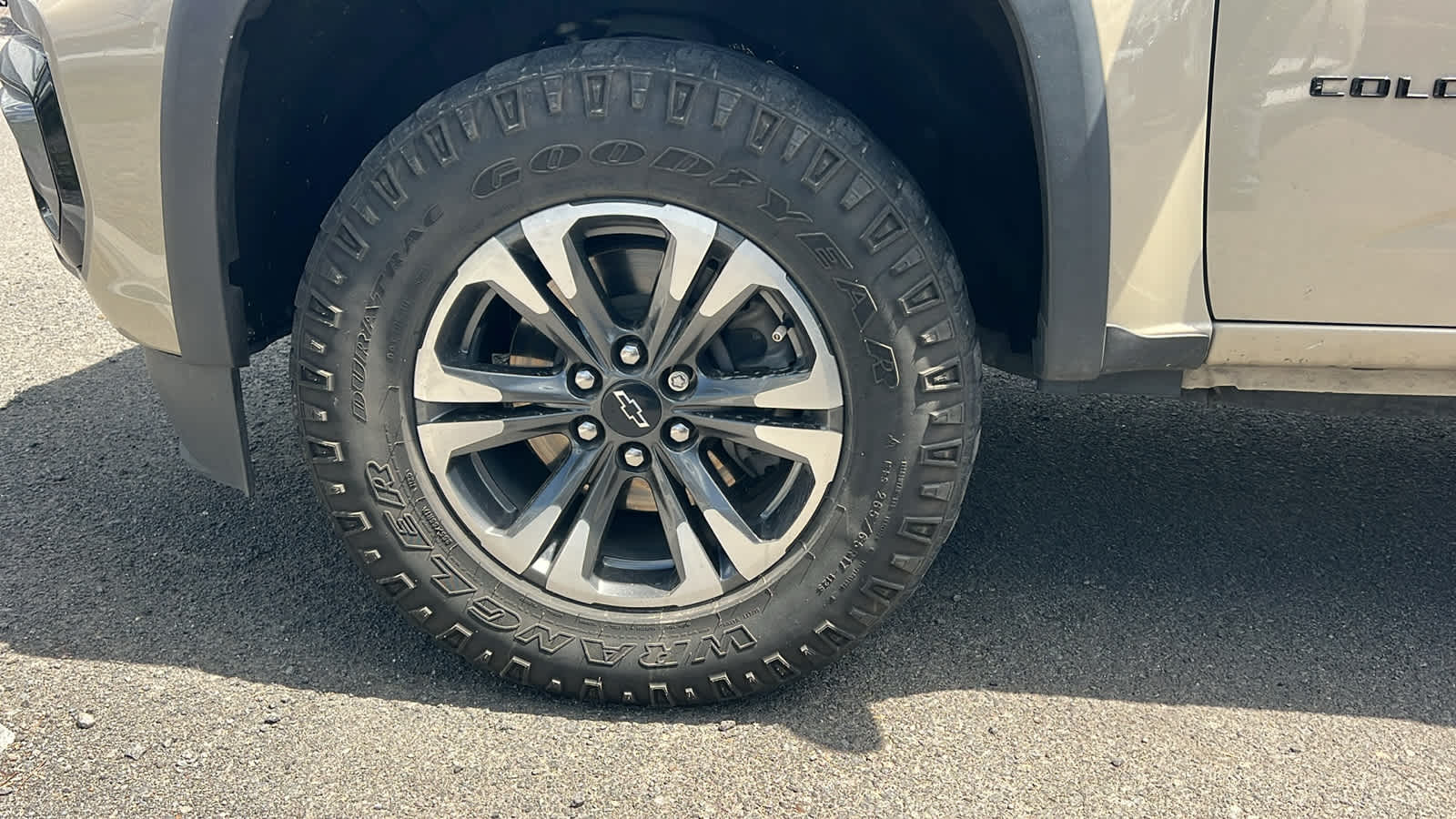 Thumbnail: 2022 Chevrolet Colorado - 9