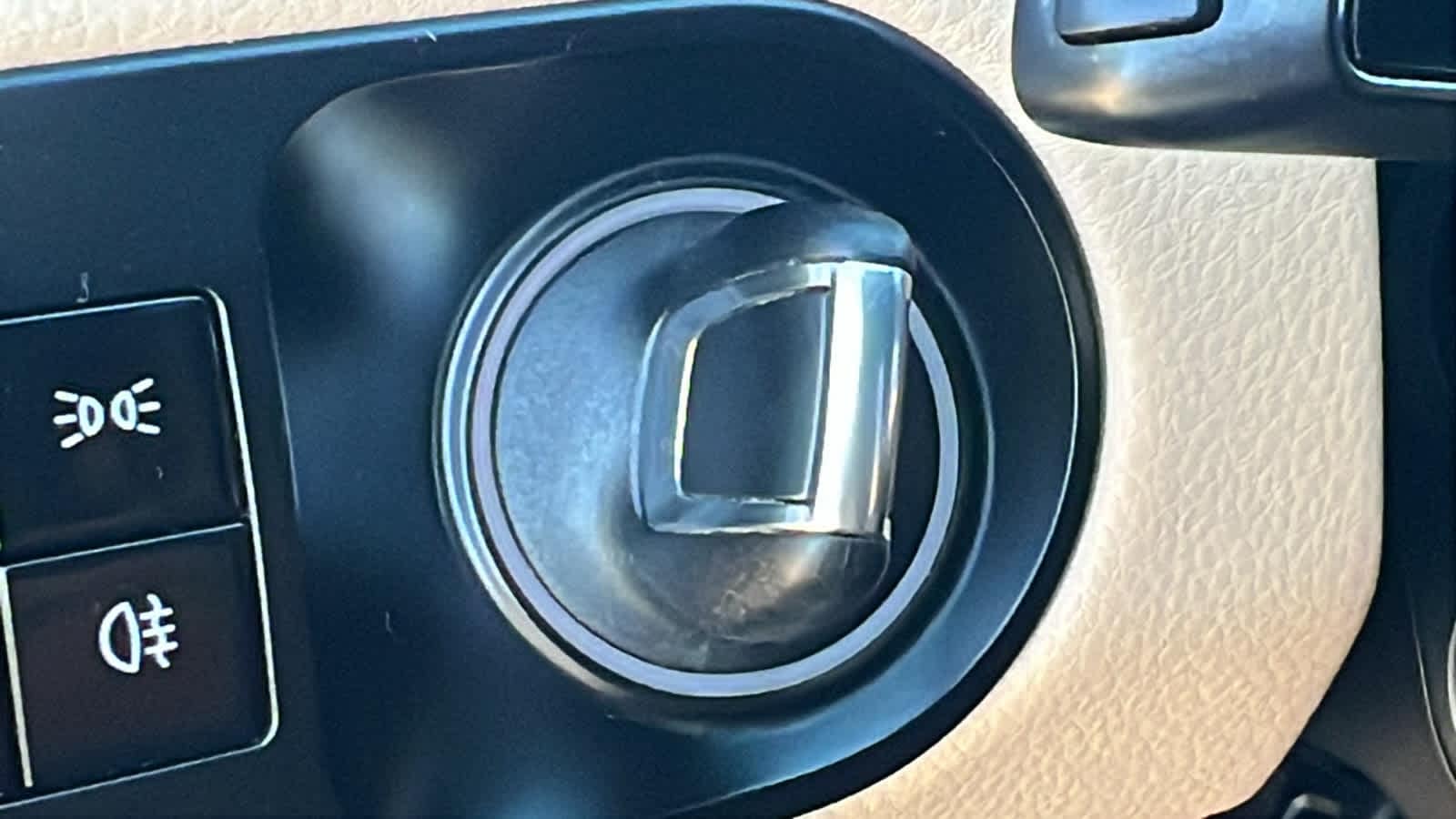 Thumbnail: 2019 Porsche Cayenne - 17