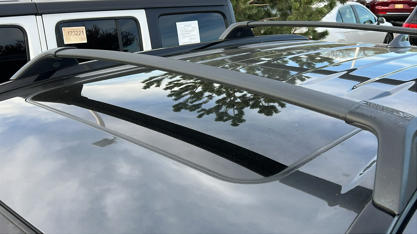 Thumbnail: 2021 Toyota RAV4 - 10