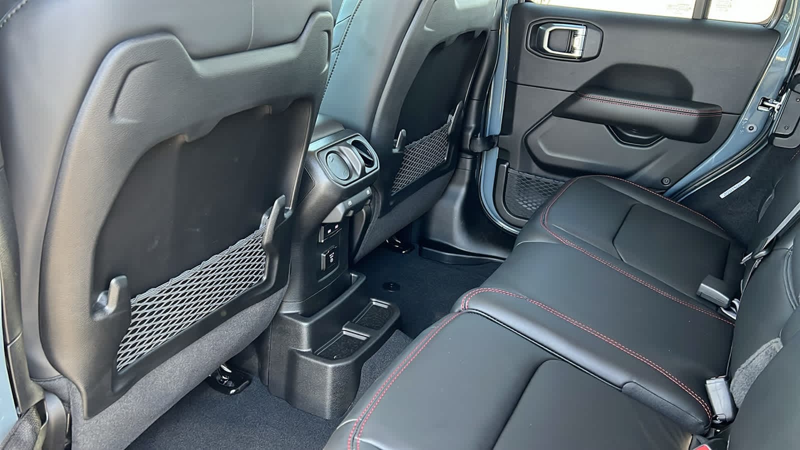 Thumbnail: 2026 Jeep Wrangler - 24