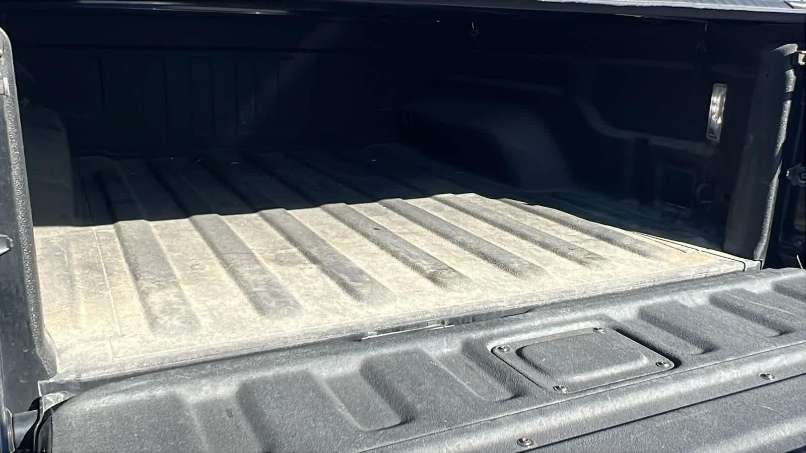 Thumbnail: 2022 Jeep Gladiator - 27