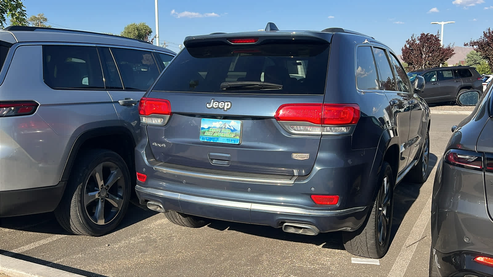 Thumbnail: 2020 Jeep Grand Cherokee - 4