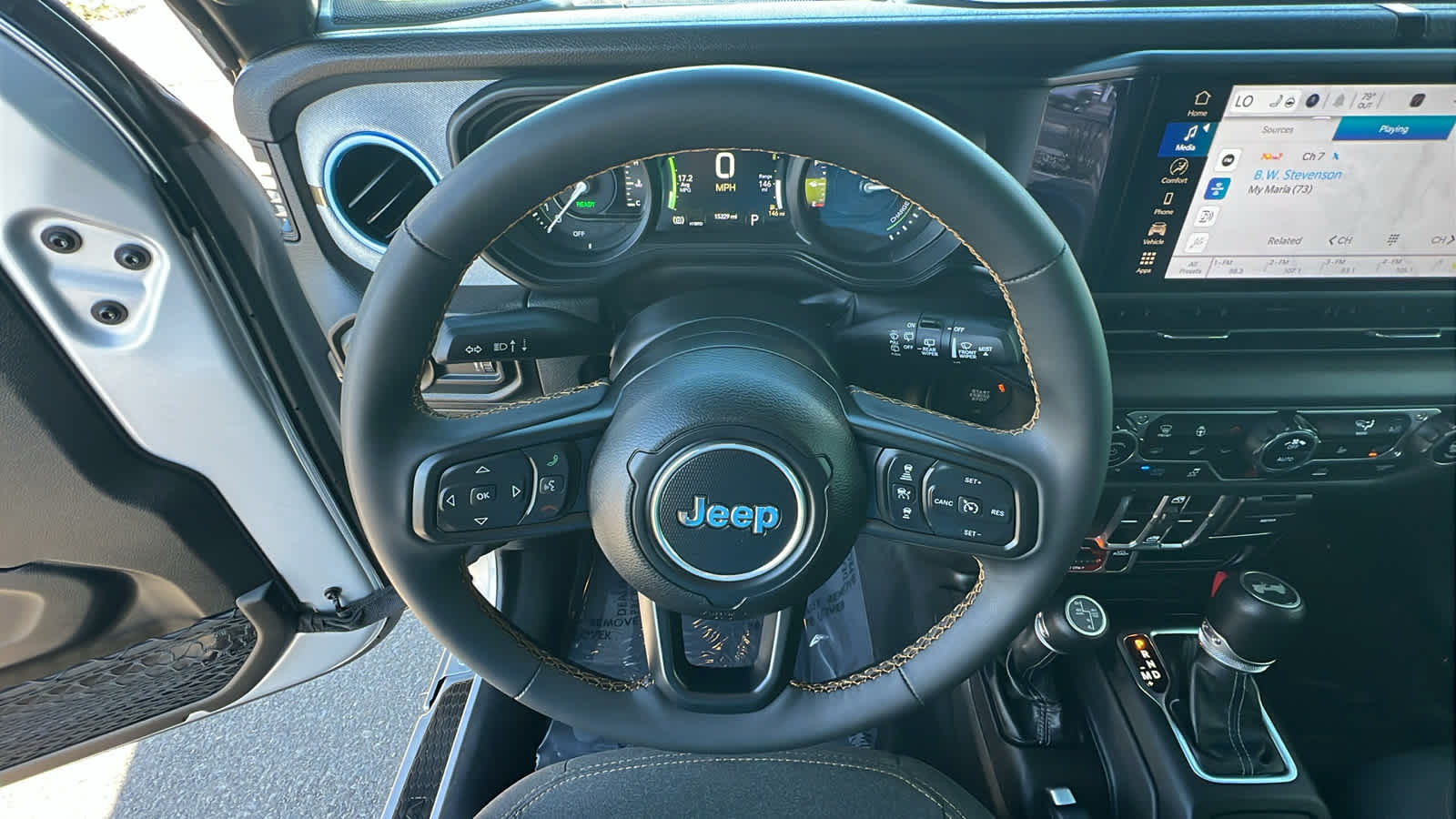 Thumbnail: 2024 Jeep Wrangler - 18