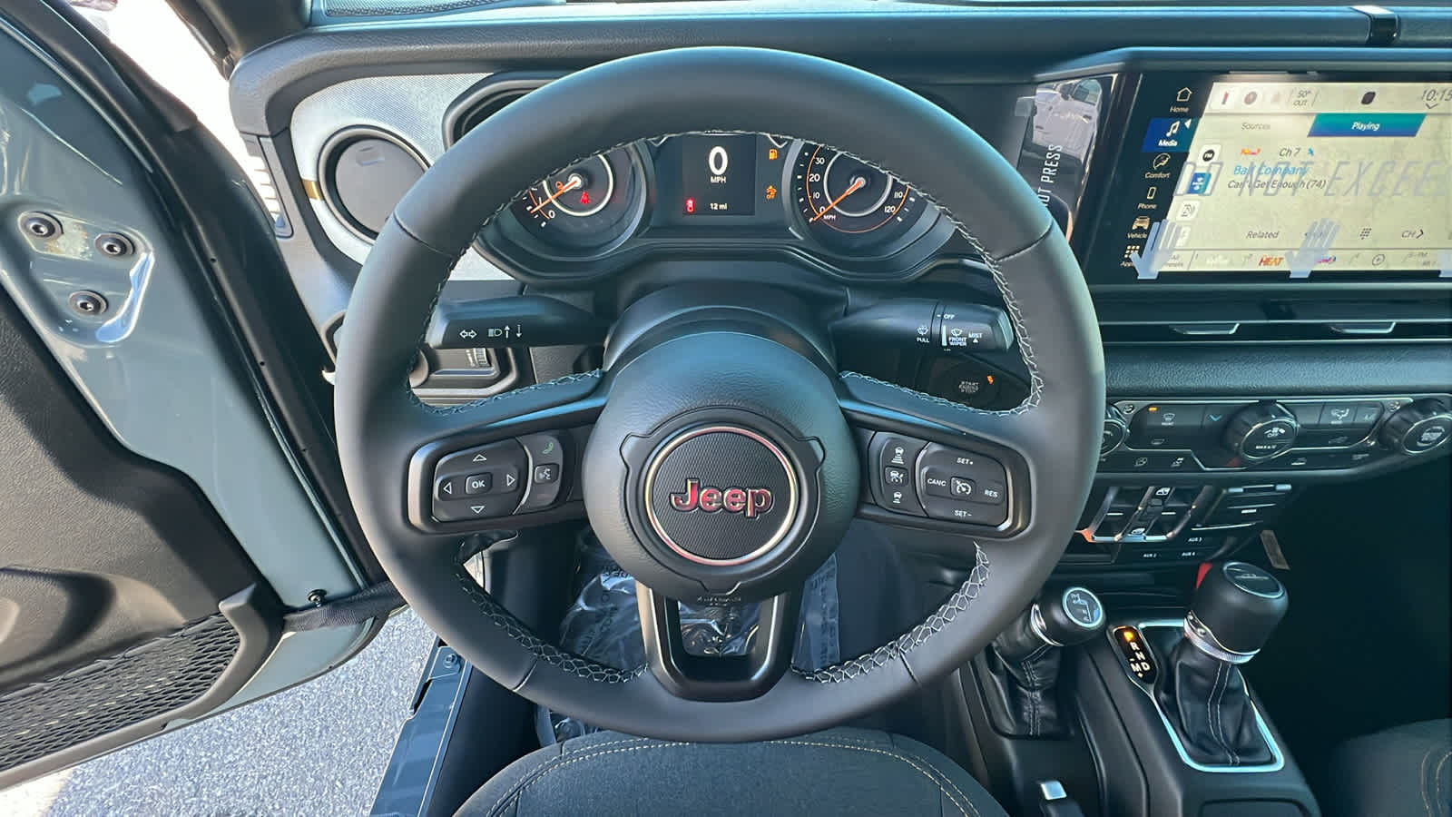 Thumbnail: 2026 Jeep Gladiator - 18