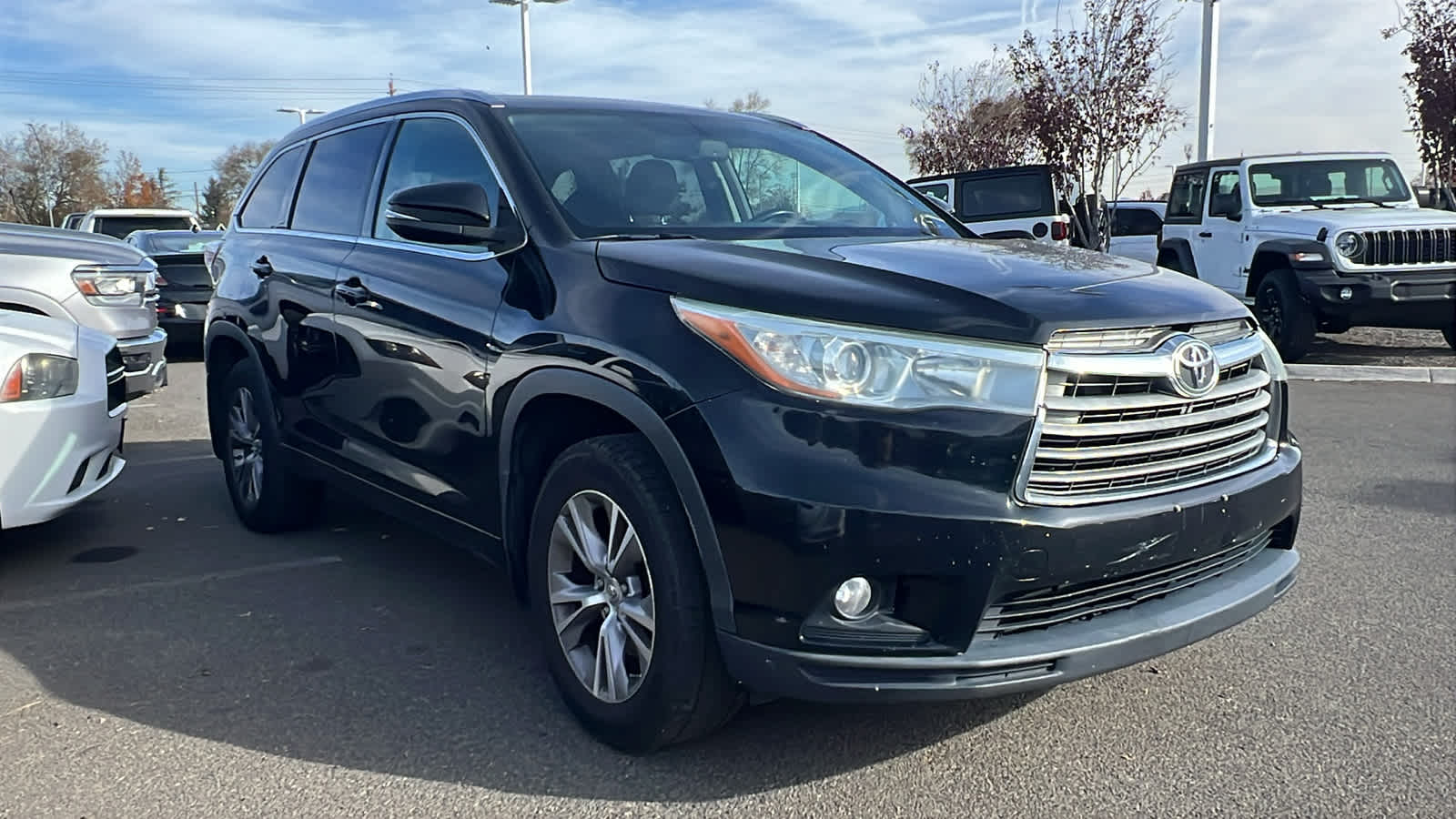 Thumbnail: 2015 Toyota Highlander - 3