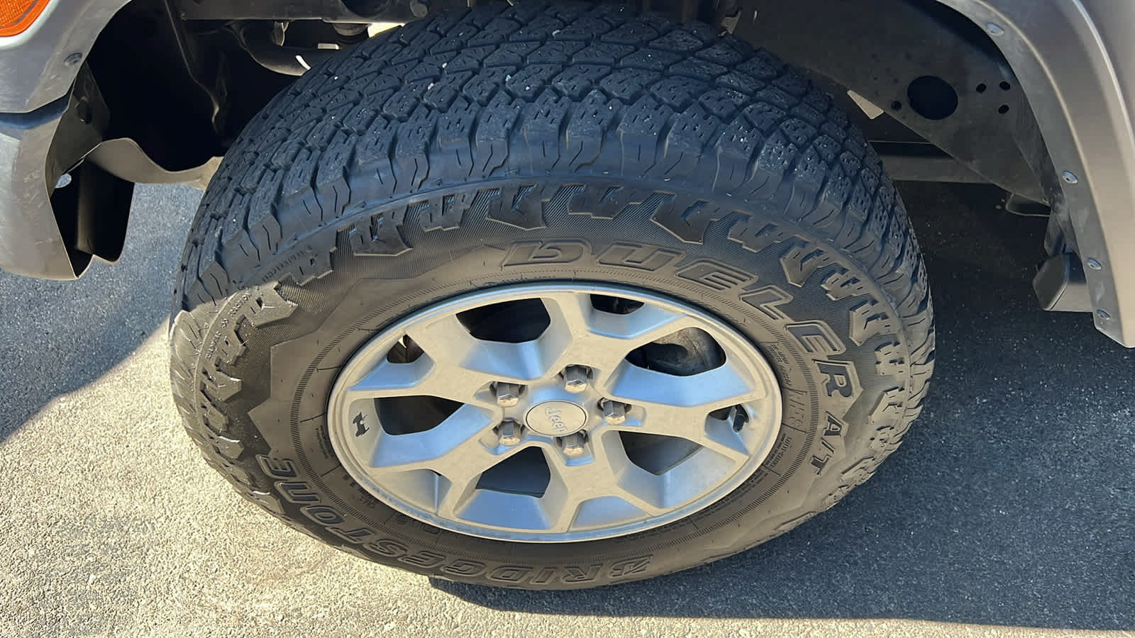 Thumbnail: 2021 Jeep Wrangler - 3