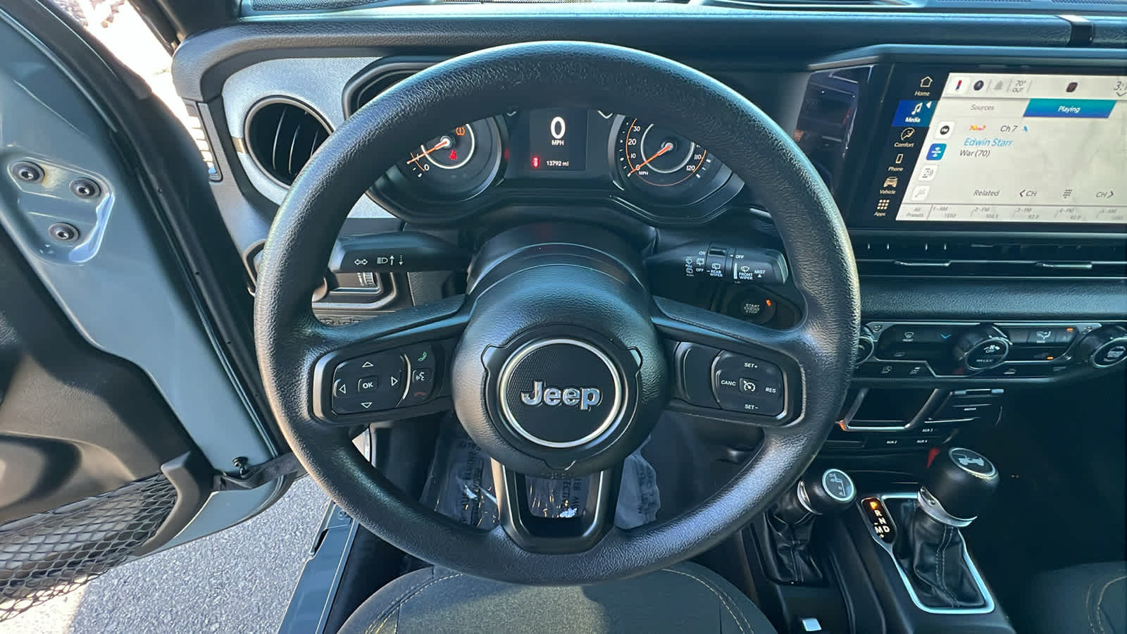 Thumbnail: 2024 Jeep Wrangler - 18