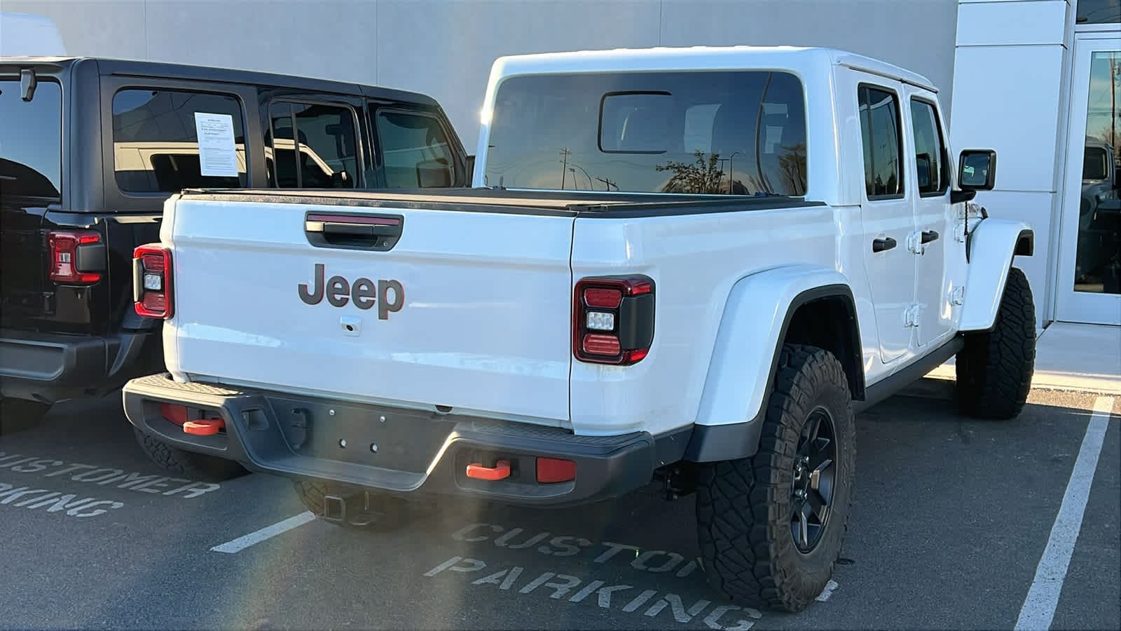 Thumbnail: 2023 Jeep Gladiator - 6