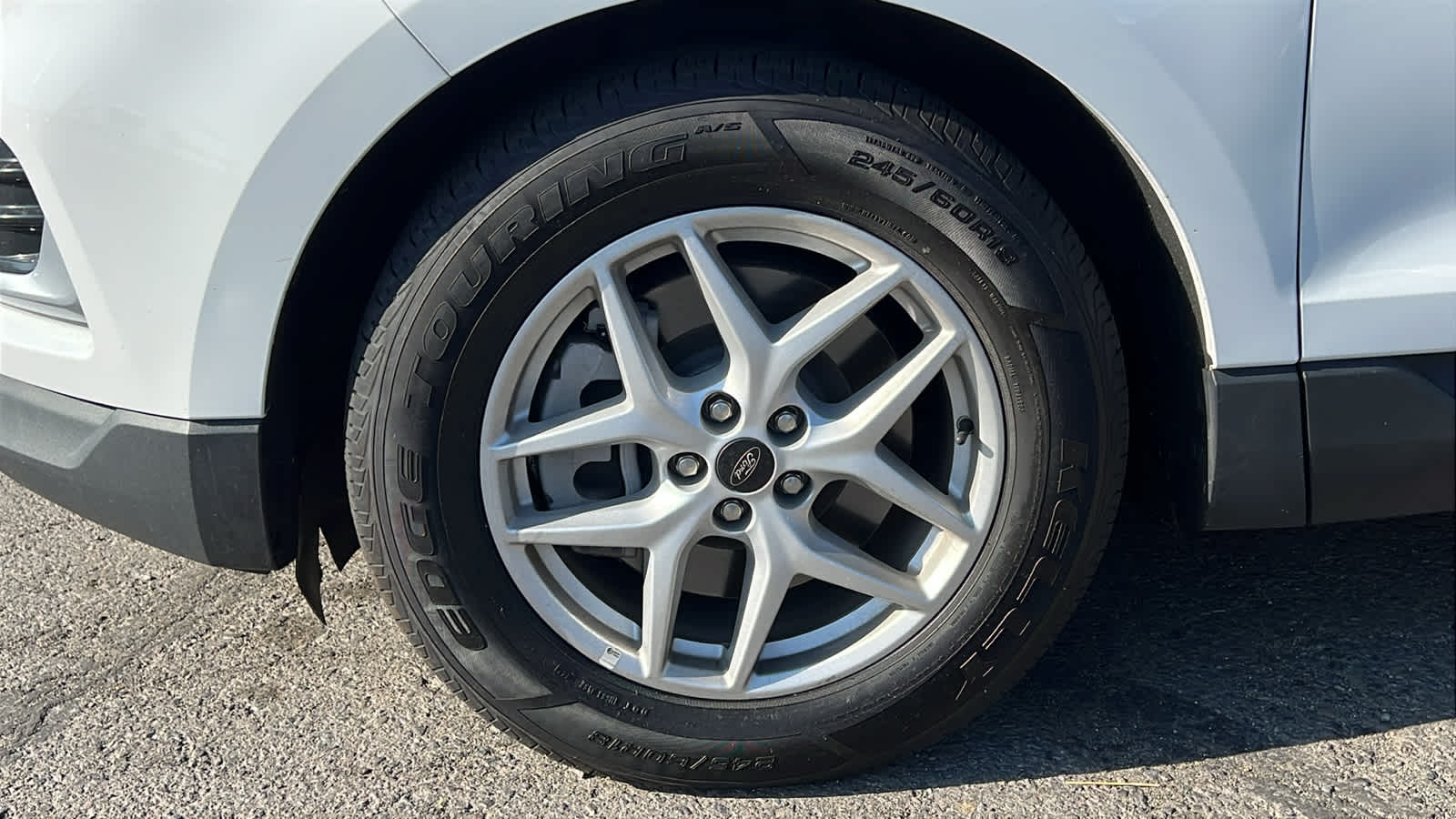 2023 Ford Edge SEL 5