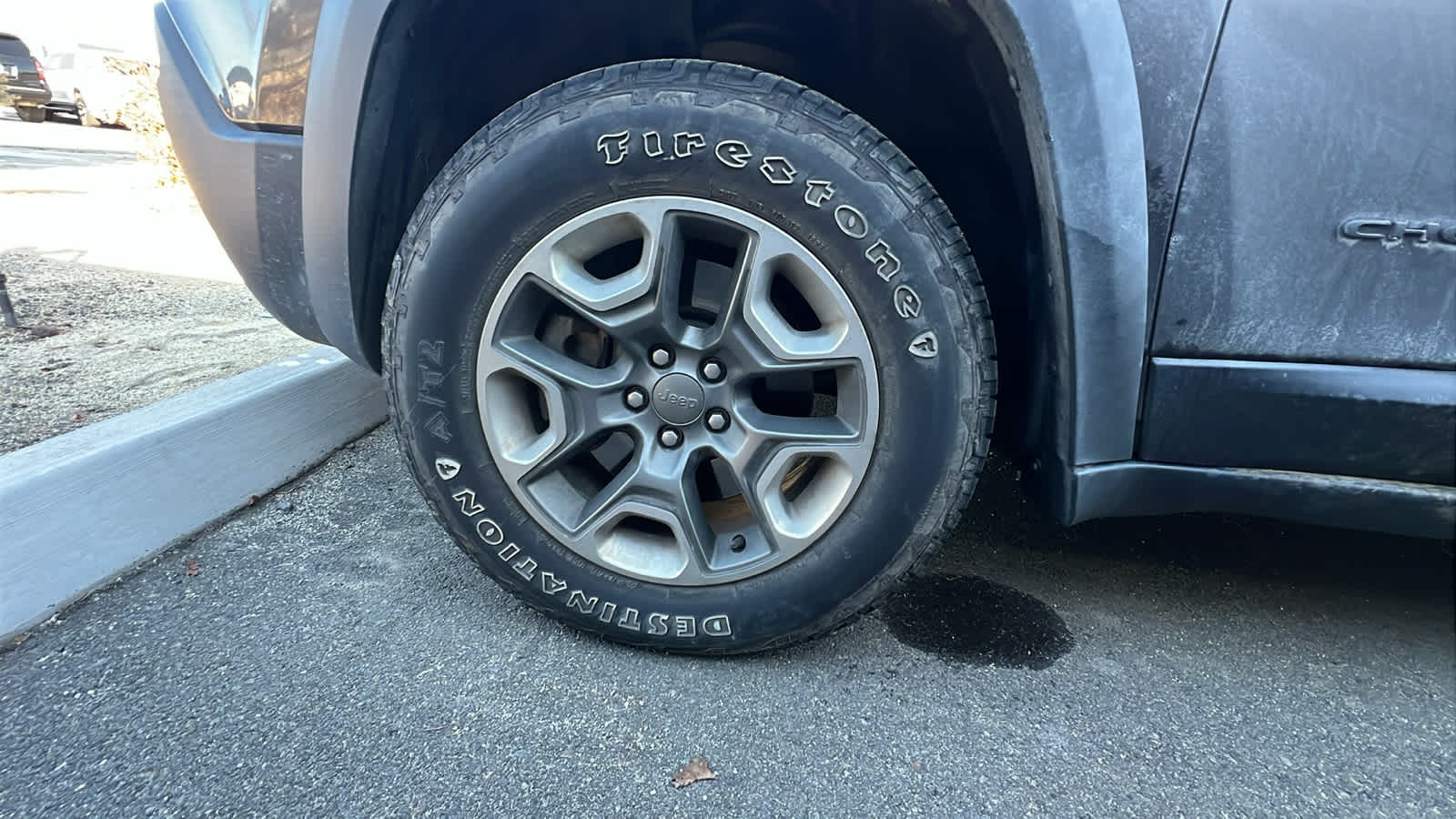 Thumbnail: 2019 Jeep Cherokee - 9