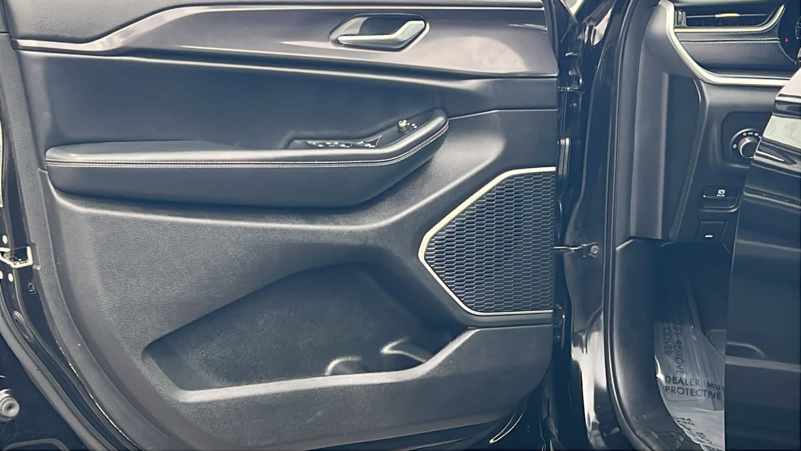 Thumbnail: 2021 Jeep Grand Cherokee L - 23