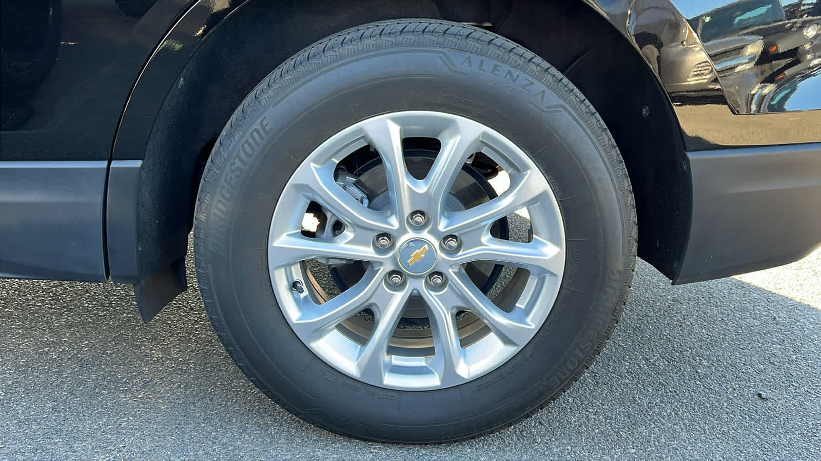 Thumbnail: 2021 Chevrolet Equinox - 8