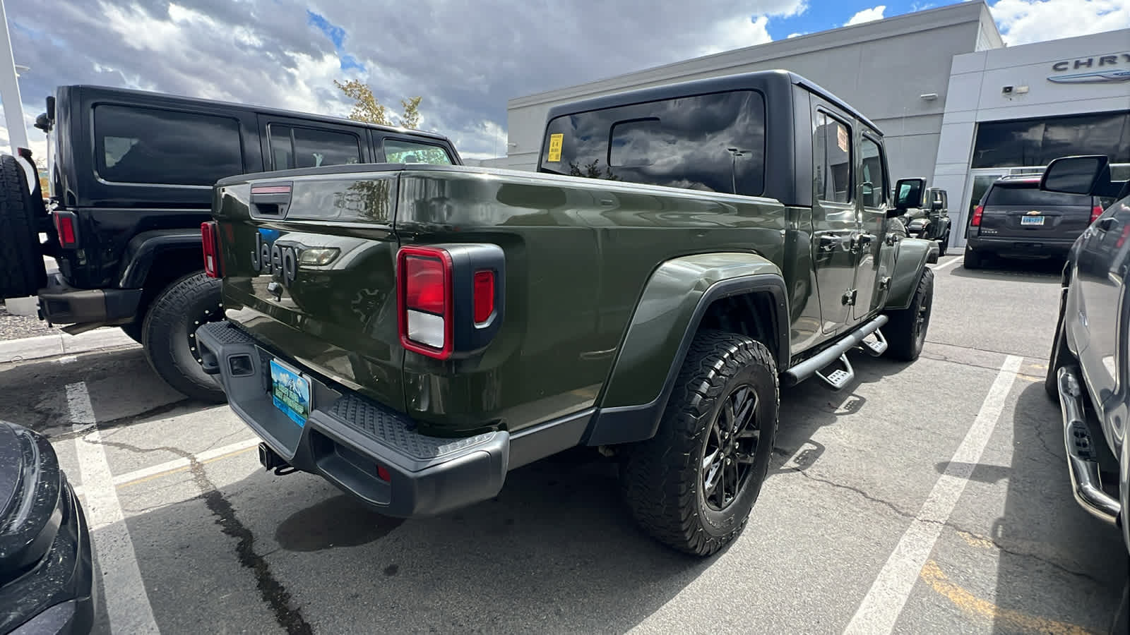 Thumbnail: 2022 Jeep Gladiator - 4