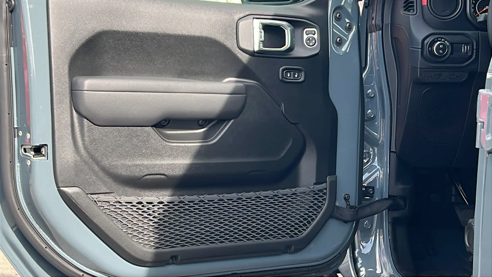 Thumbnail: 2026 Jeep Gladiator - 23