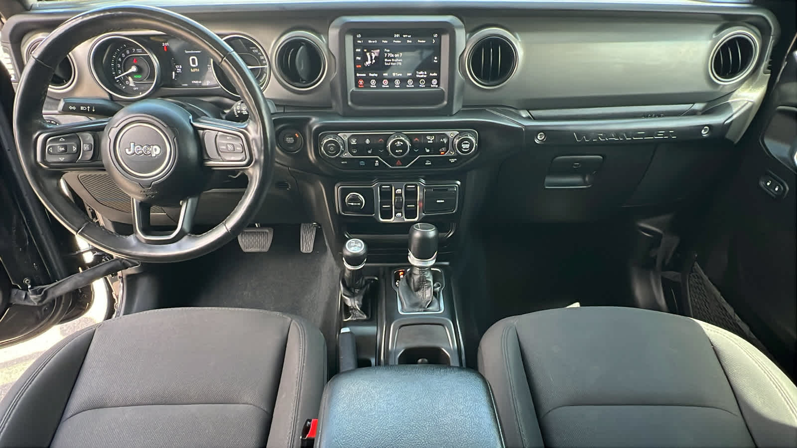 Thumbnail: 2023 Jeep Wrangler - 26