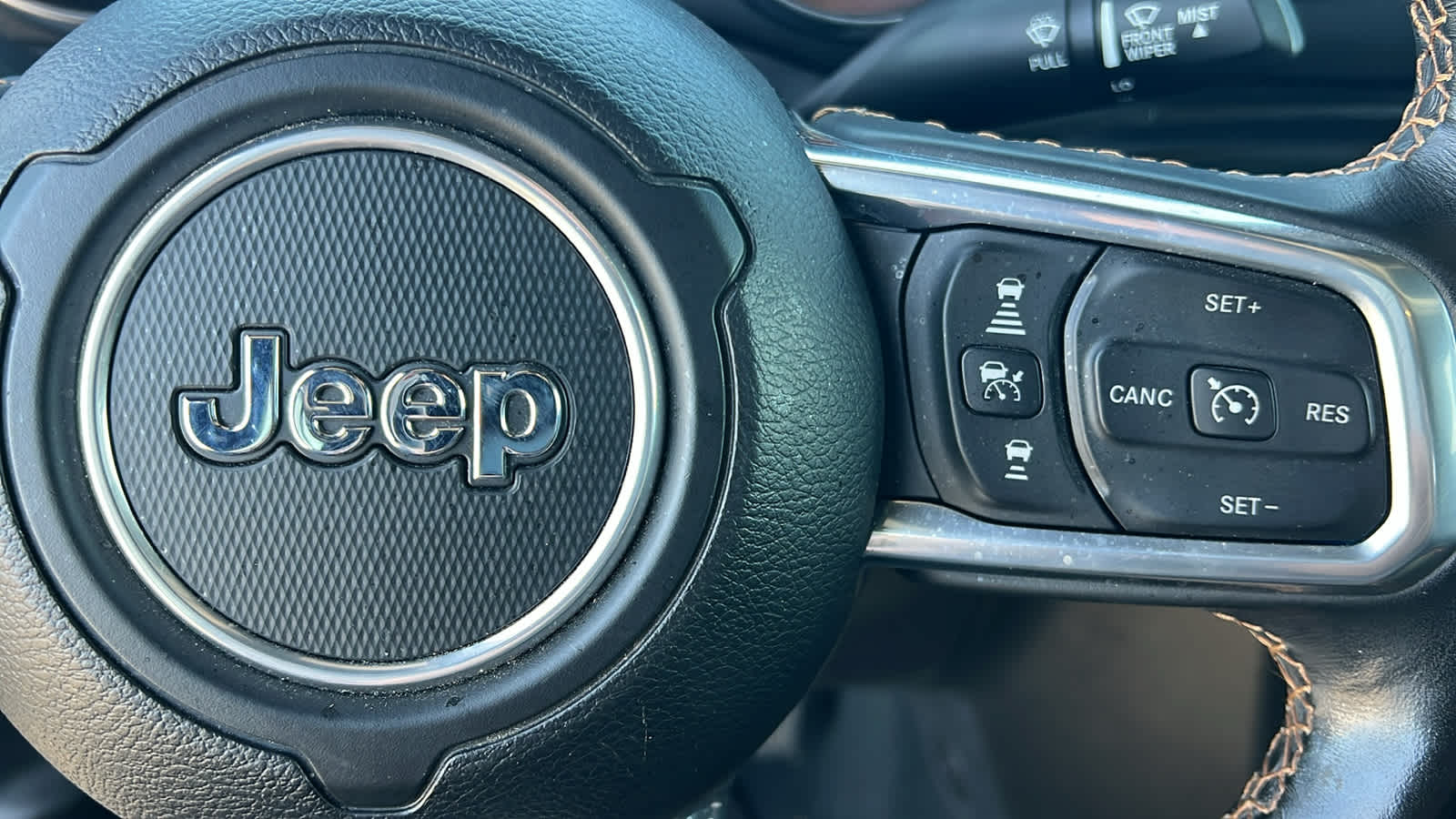 Thumbnail: 2022 Jeep Gladiator - 20