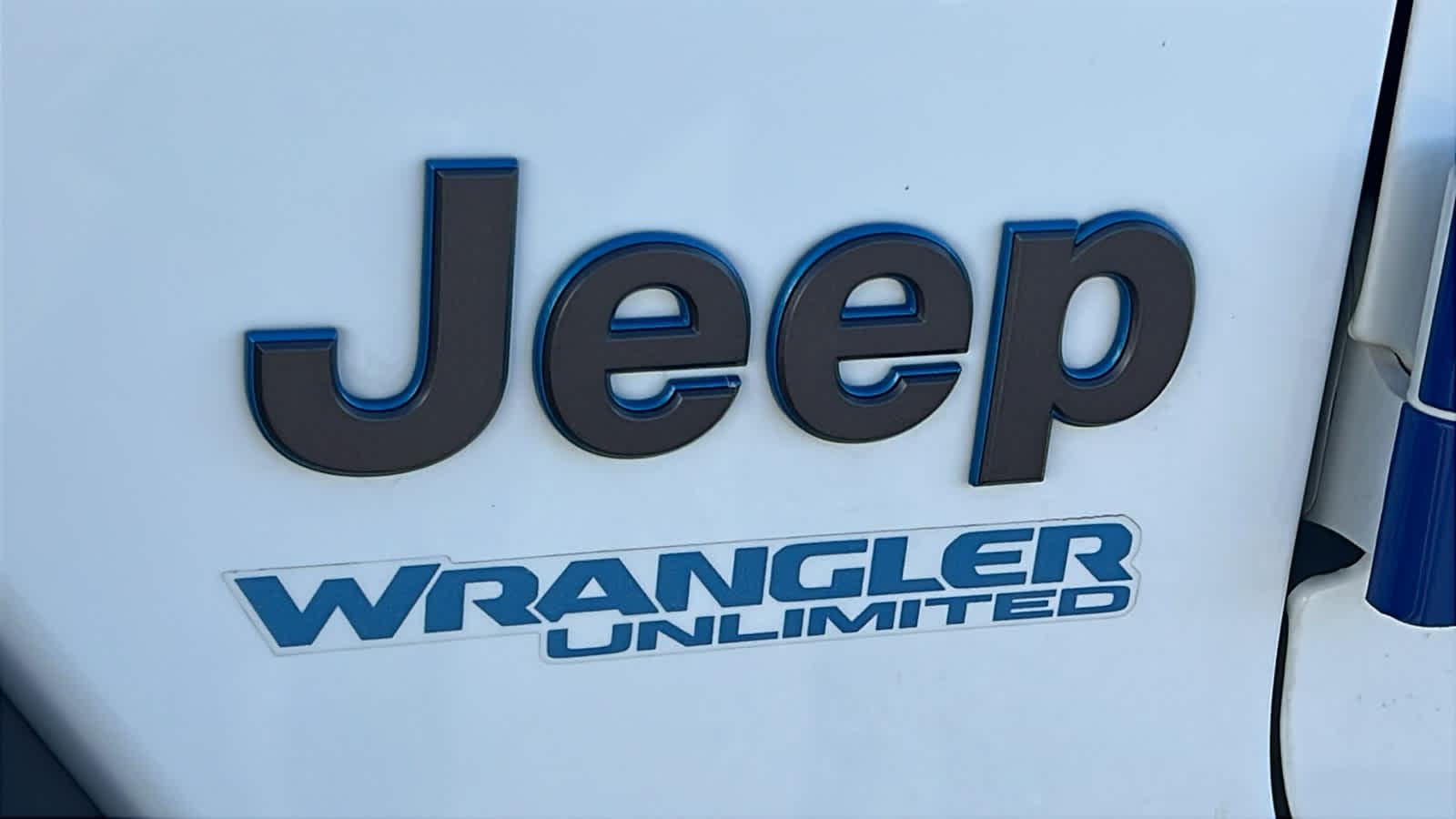 Thumbnail: 2022 Jeep Wrangler - 28
