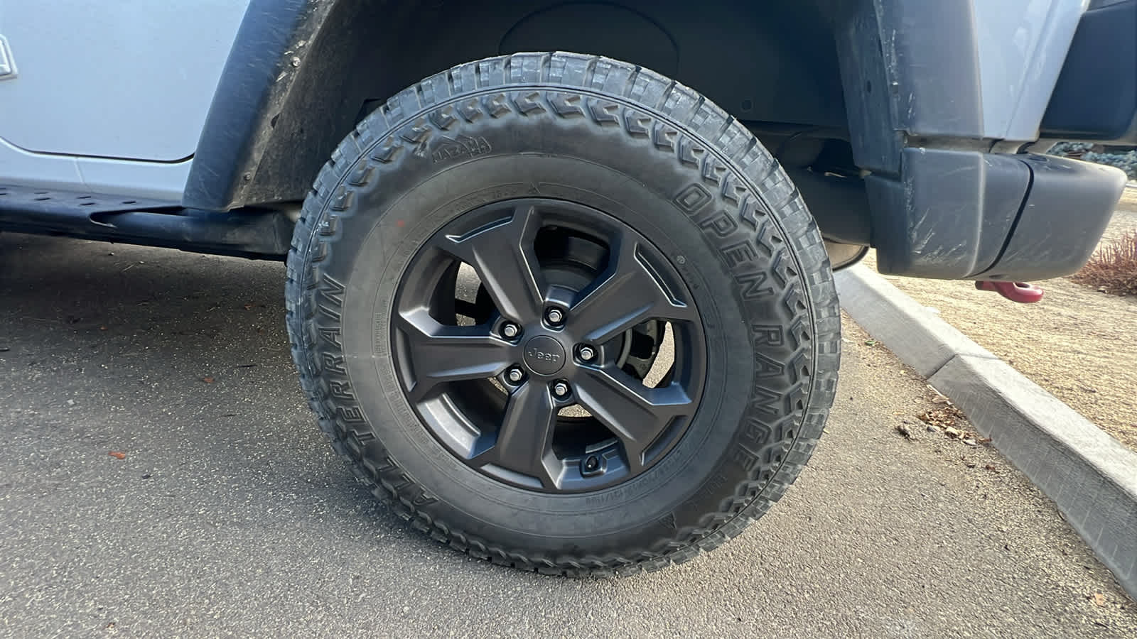 Thumbnail: 2018 Jeep Wrangler - 9