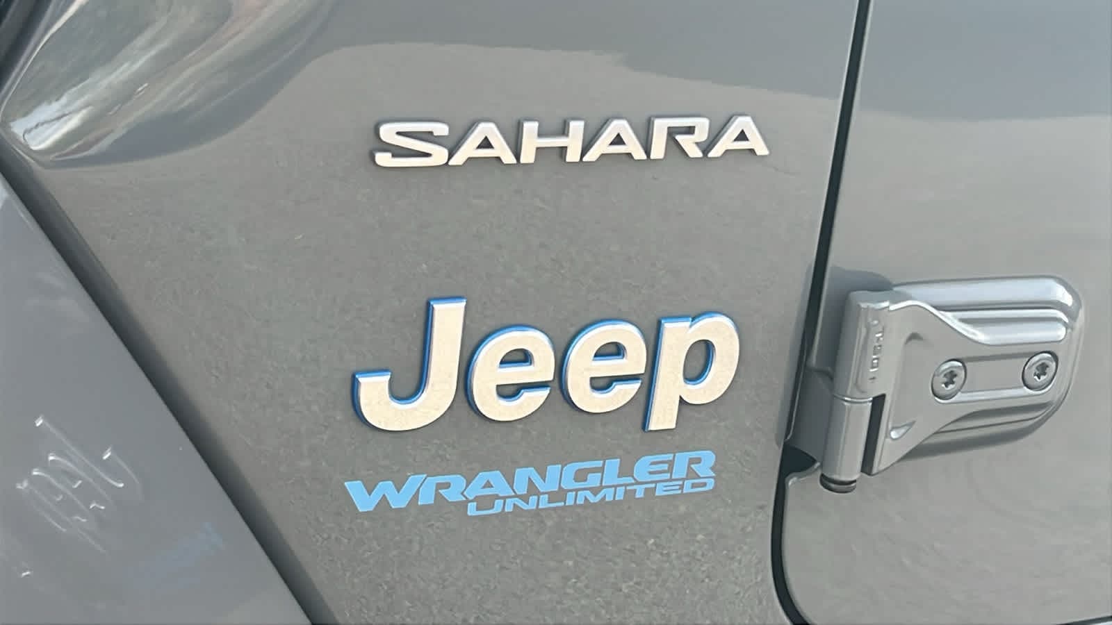 Thumbnail: 2022 Jeep Wrangler - 28