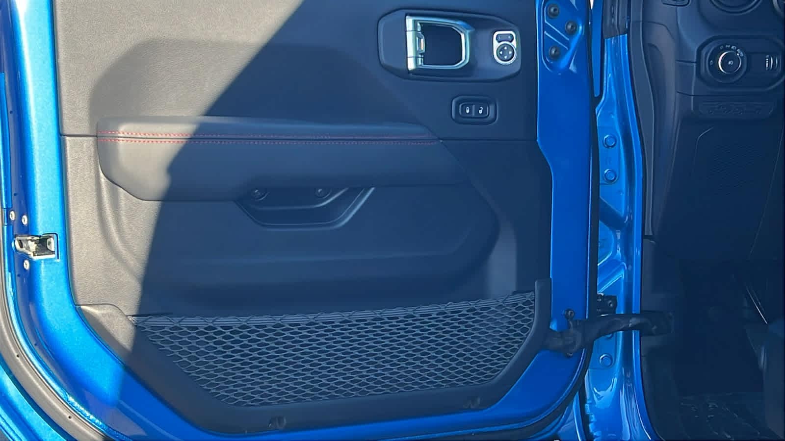 Thumbnail: 2026 Jeep Wrangler - 23