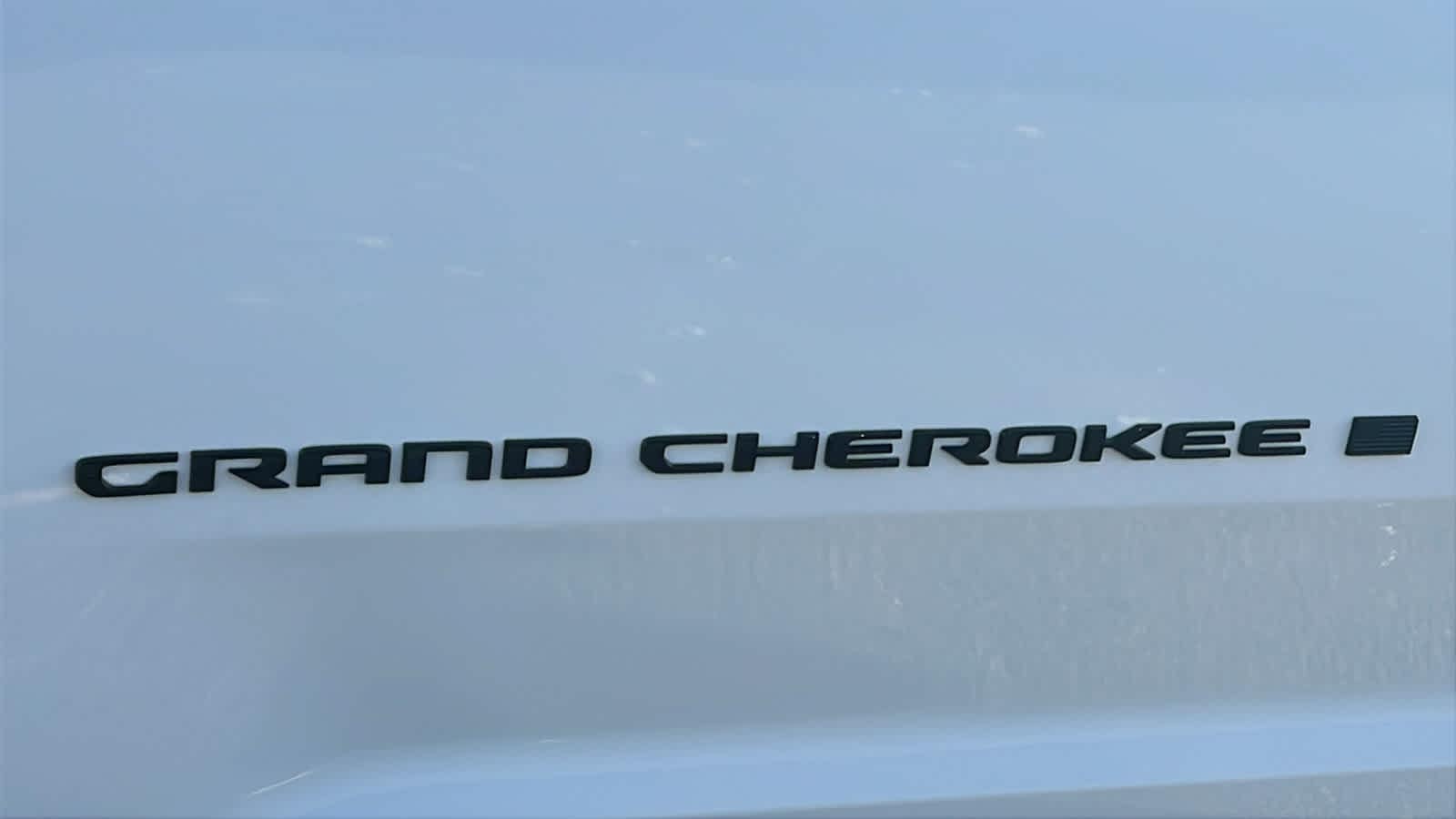 Thumbnail: 2025 Jeep Grand Cherokee - 28