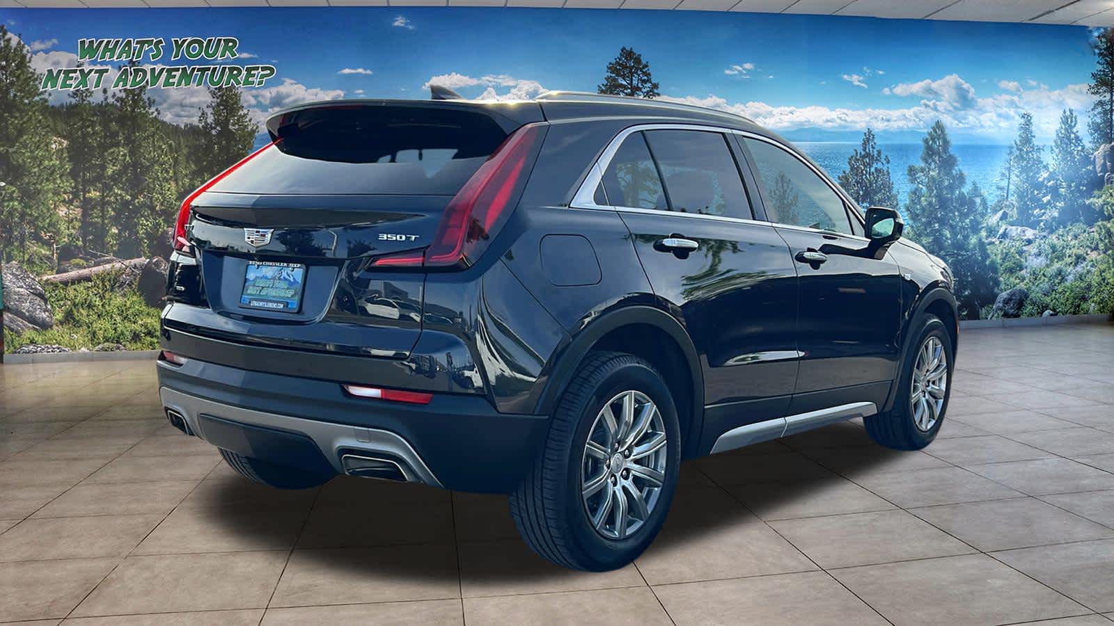 Thumbnail: 2023 Cadillac XT4 - 5