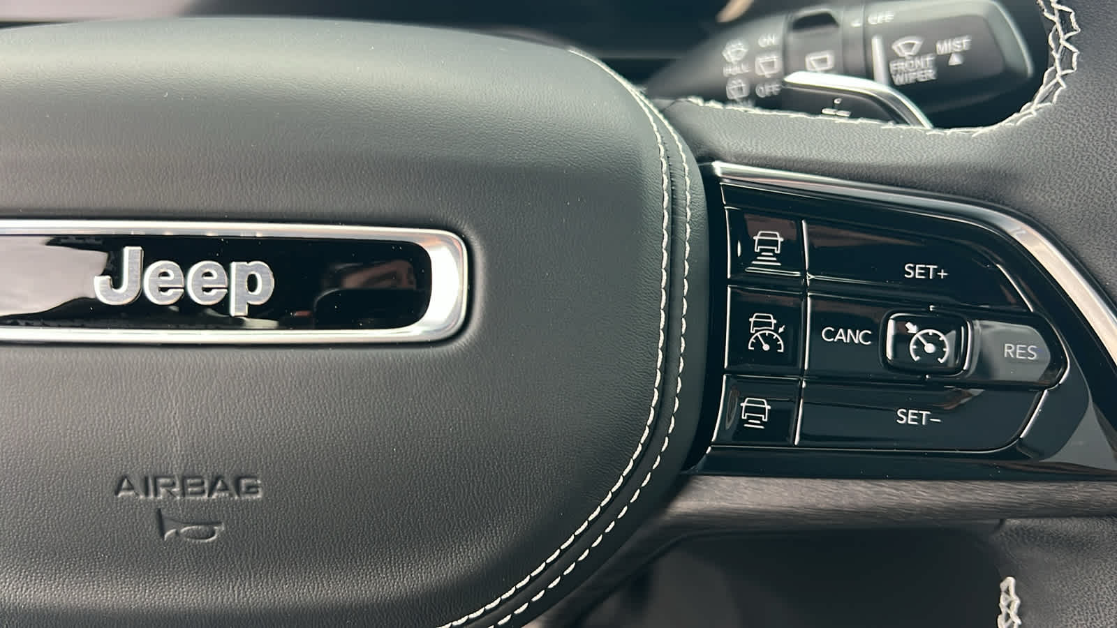 Thumbnail: 2025 Jeep Grand Cherokee L - 20