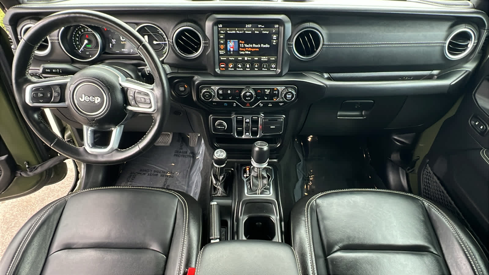Thumbnail: 2022 Jeep Wrangler - 26