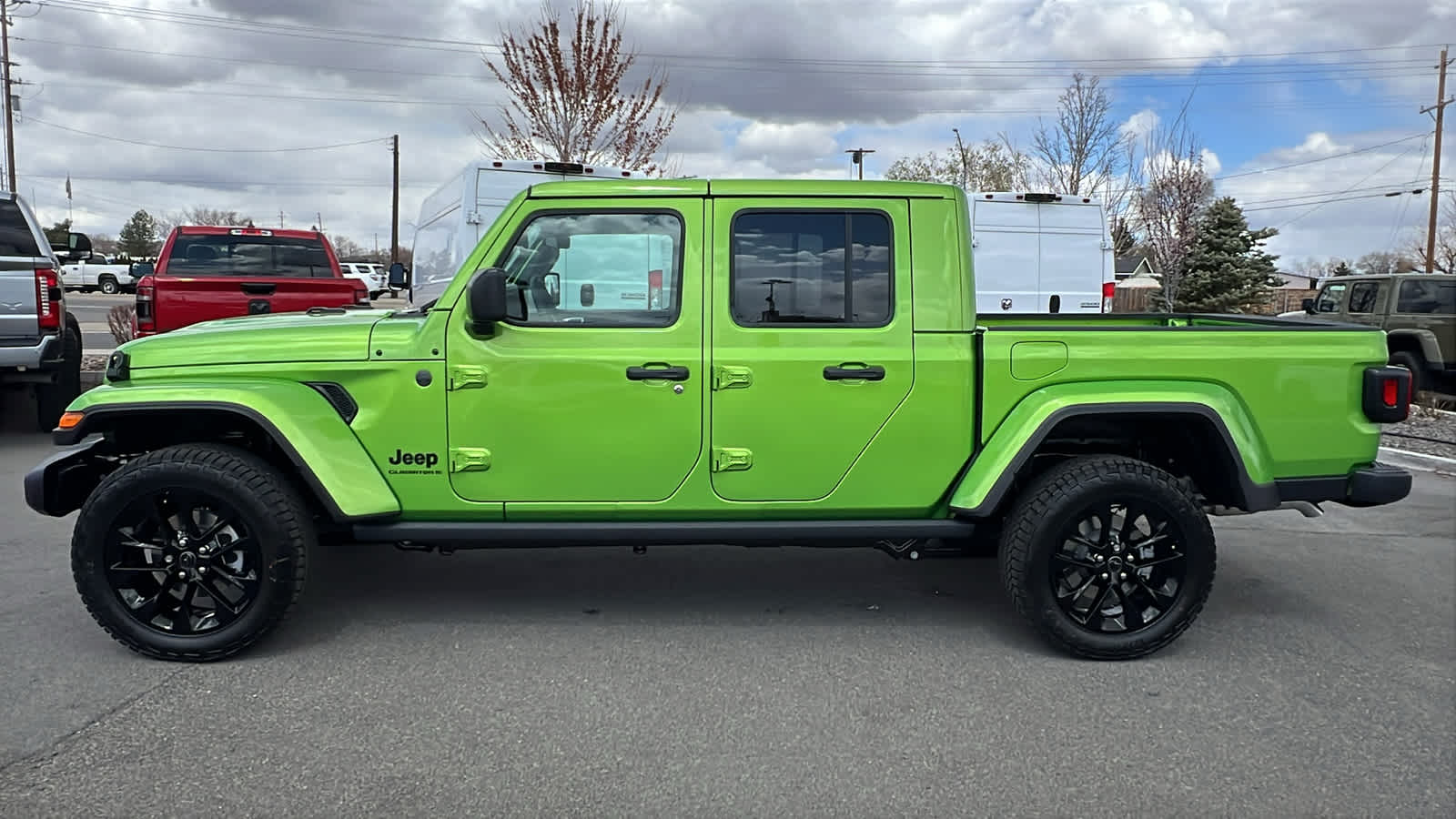 Thumbnail: 2025 Jeep Gladiator - 8
