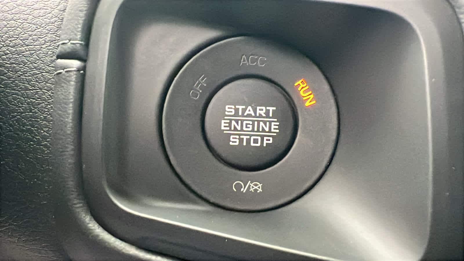 Thumbnail: 2025 Jeep Gladiator - 17