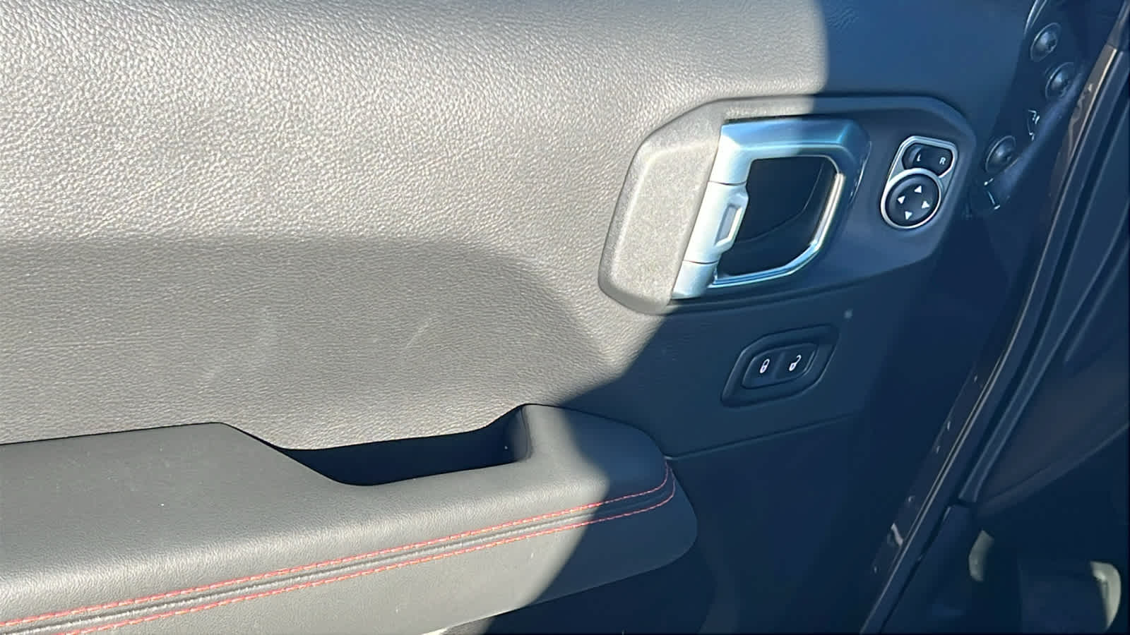 Thumbnail: 2026 Jeep Wrangler - 22