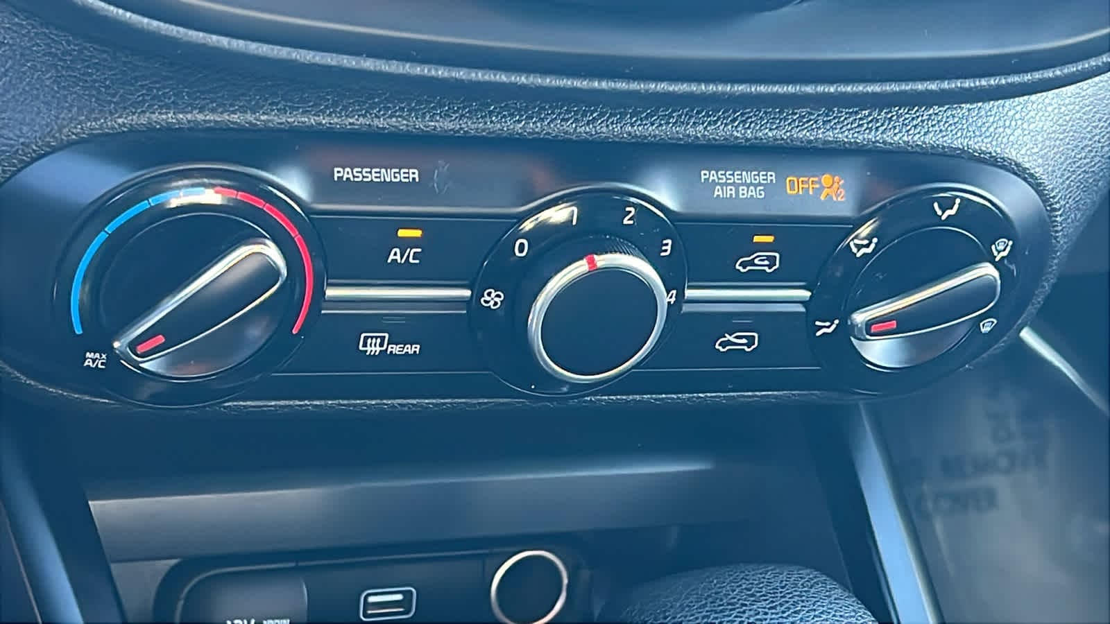 Thumbnail: 2020 Kia Soul - 14