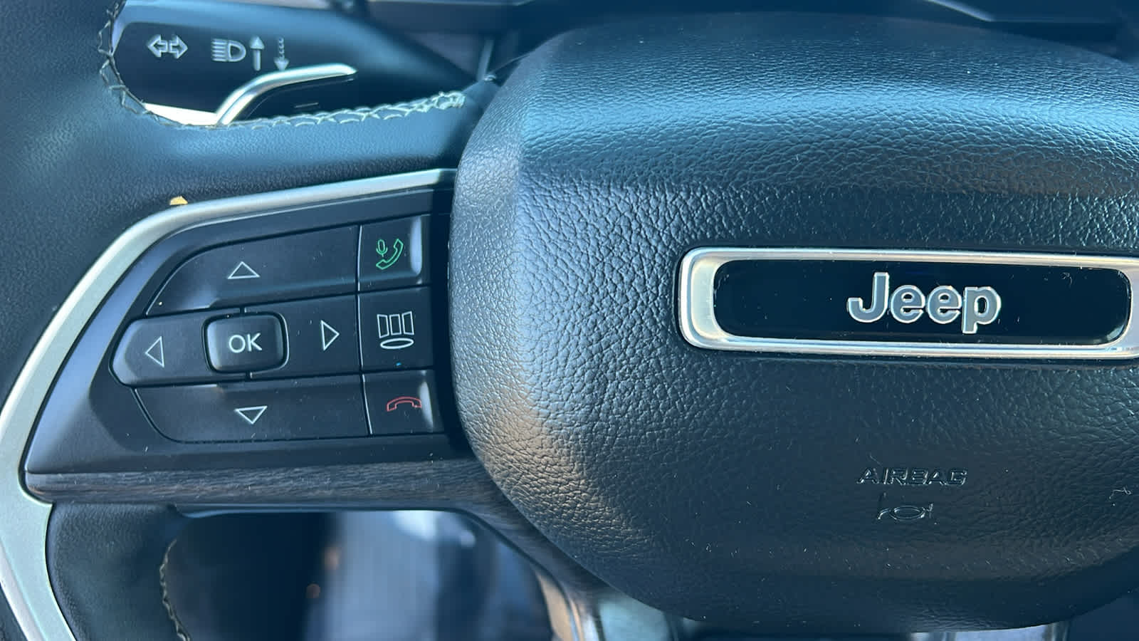 Thumbnail: 2023 Jeep Grand Cherokee - 19