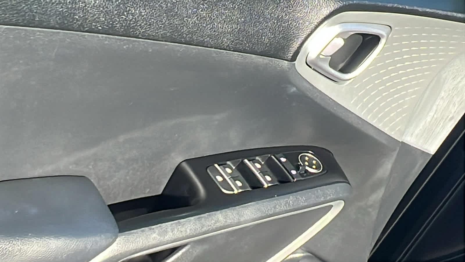 Thumbnail: 2020 Kia Soul - 22