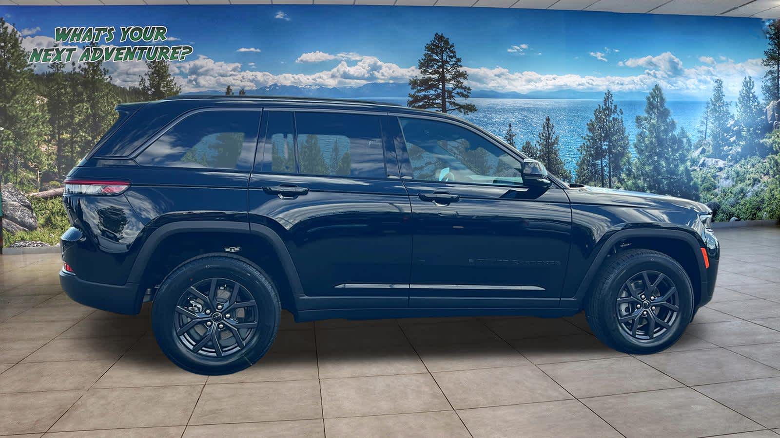 New 2027 Jeep Grand Cherokee Laredo Altitude Sport Utility