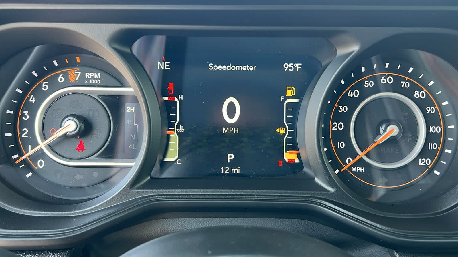 Thumbnail: 2025 Jeep Gladiator - 21