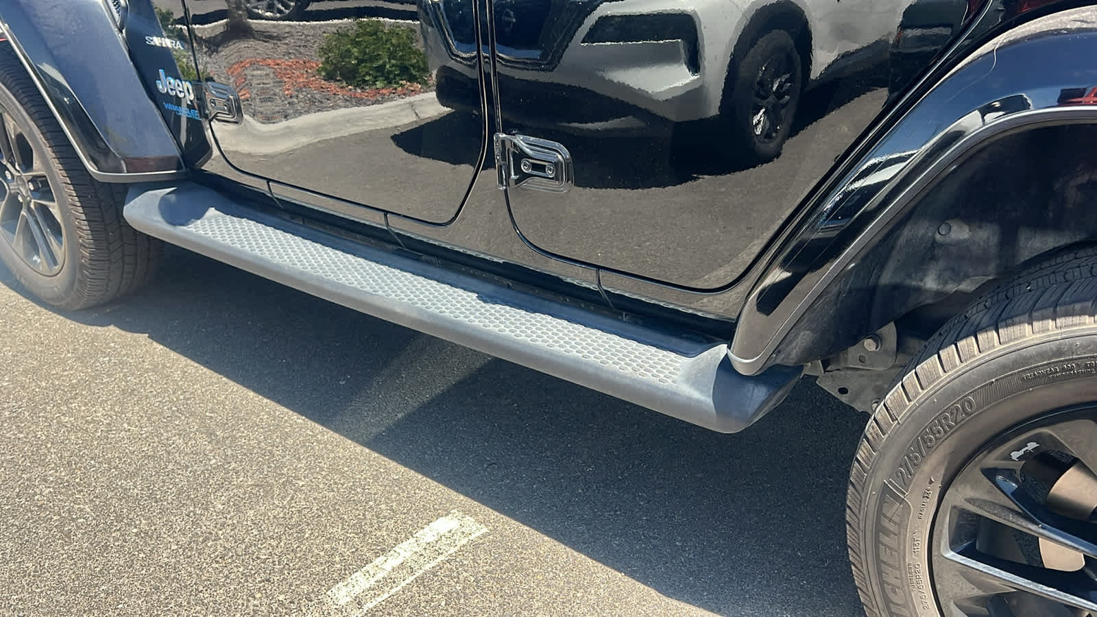 Thumbnail: 2021 Jeep Wrangler - 10
