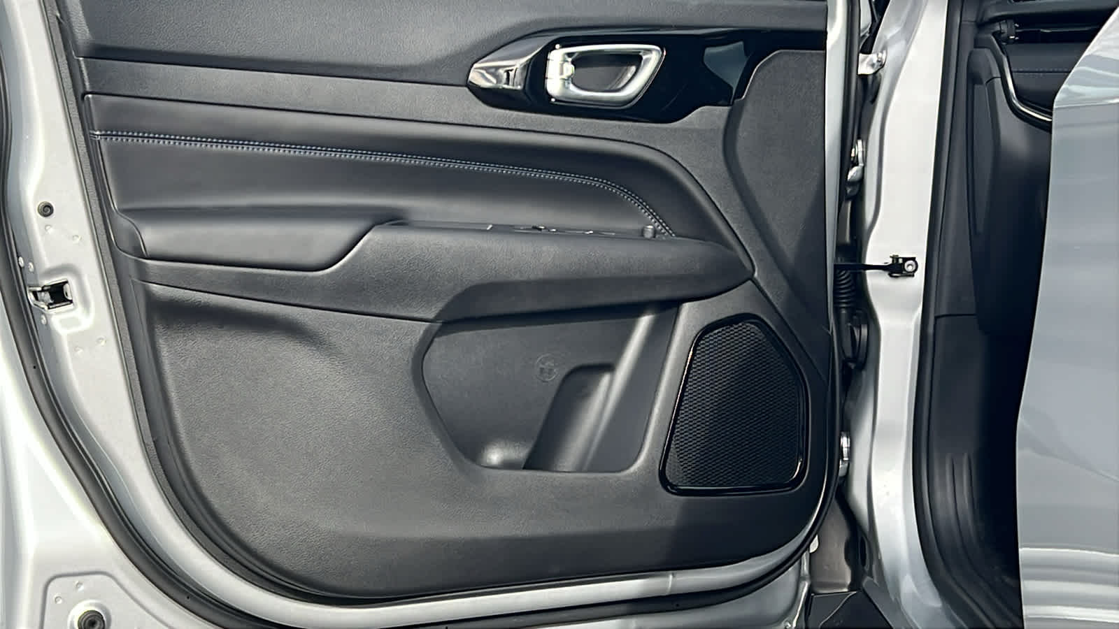 Thumbnail: 2026 Jeep Compass - 23